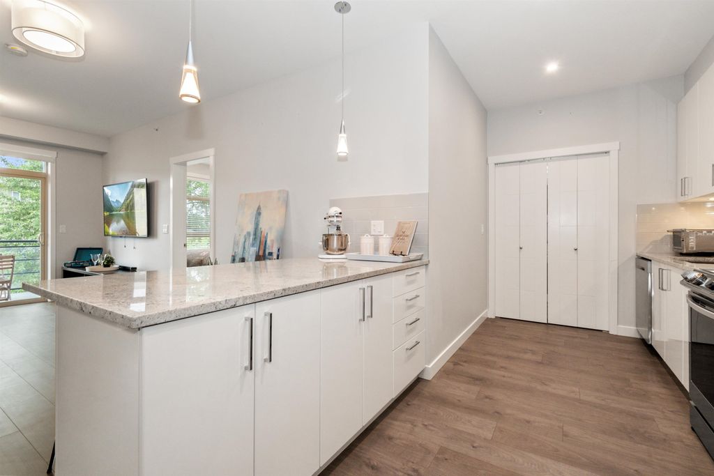 listing image 1101668014644691964