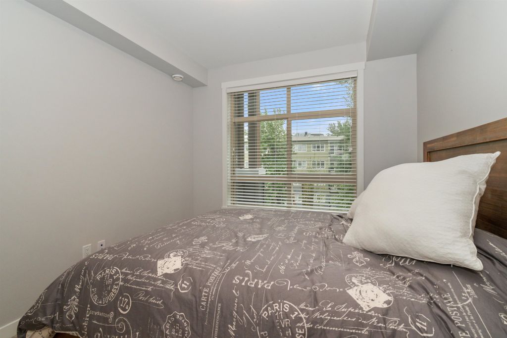 listing image 1103950251938350467