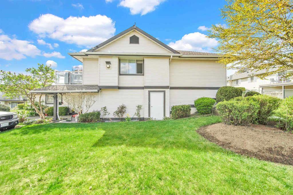 Photo of 3080 Townline Road #122, Abbotsford, BC V2T 5M2 (MLS # R3113897)