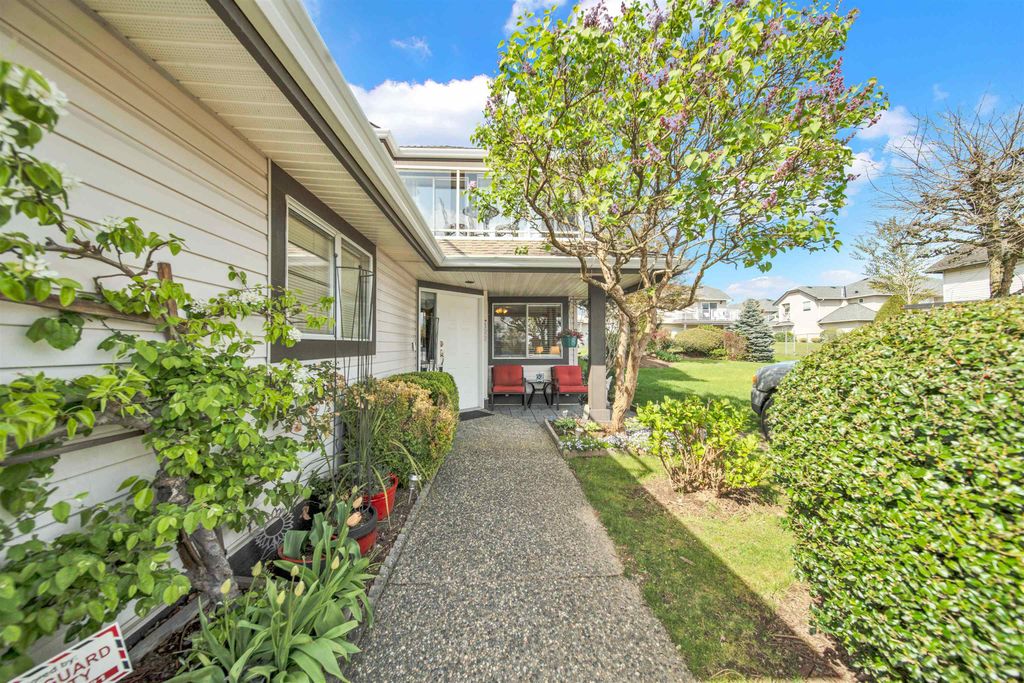 Photo of 3080 Townline Road #122, Abbotsford, BC V2T 5M2 (MLS # R3113897)