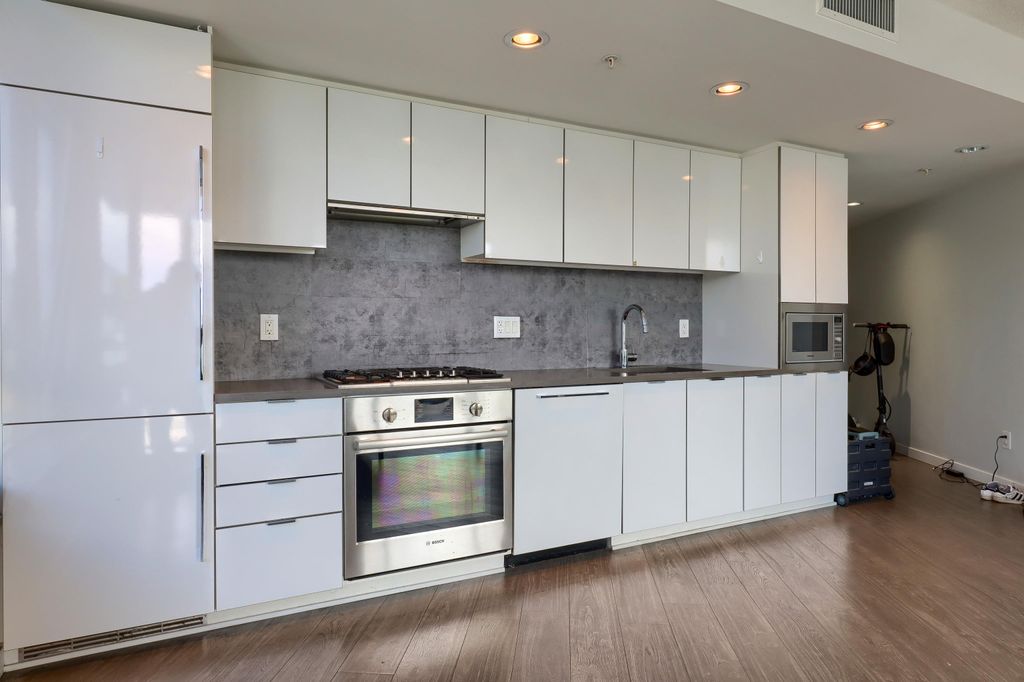 listing image 1105217196031777189