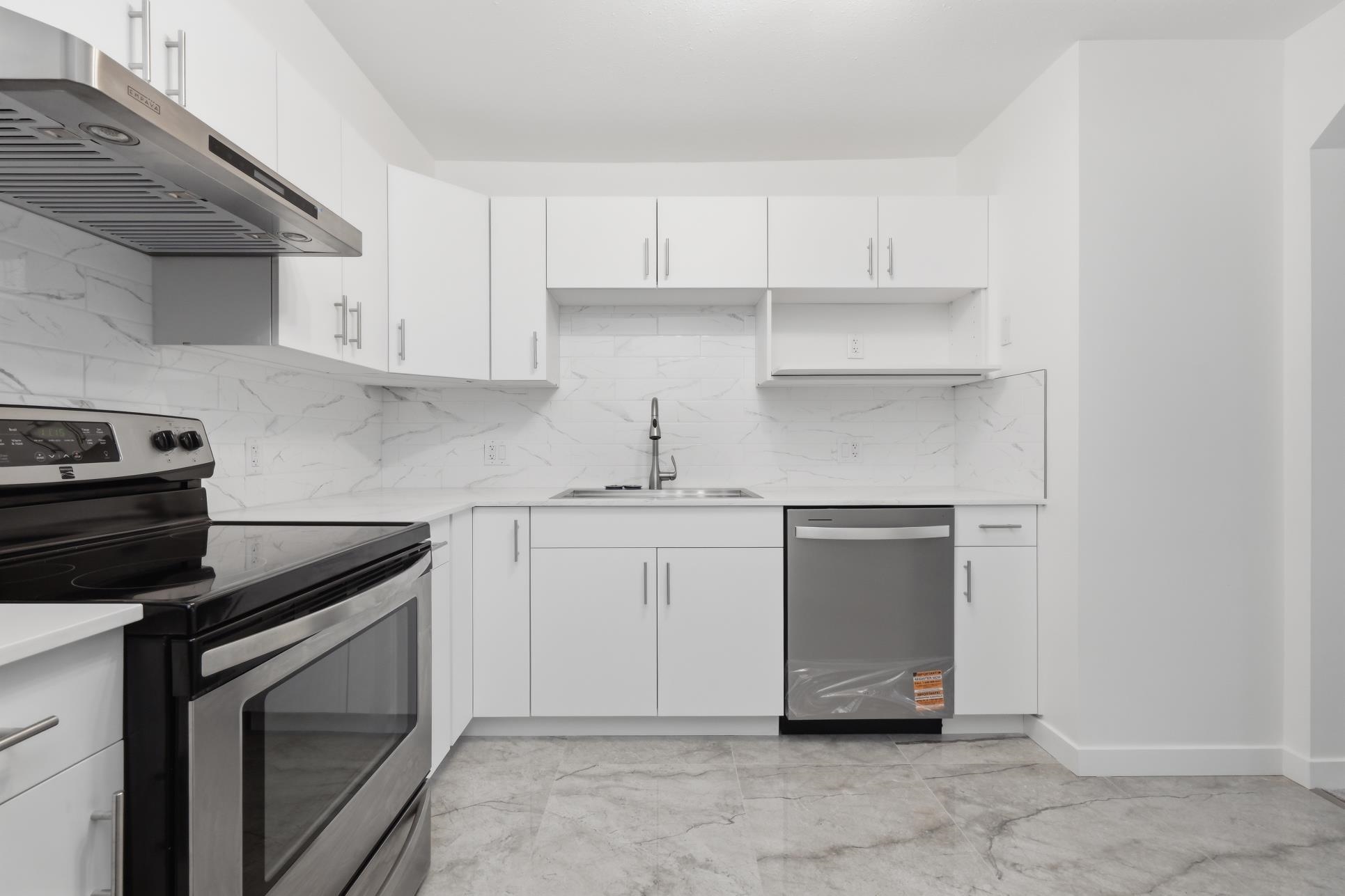 1550 Fell Avenue 204