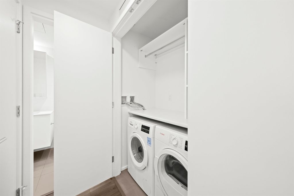 listing image 1109091551788965319