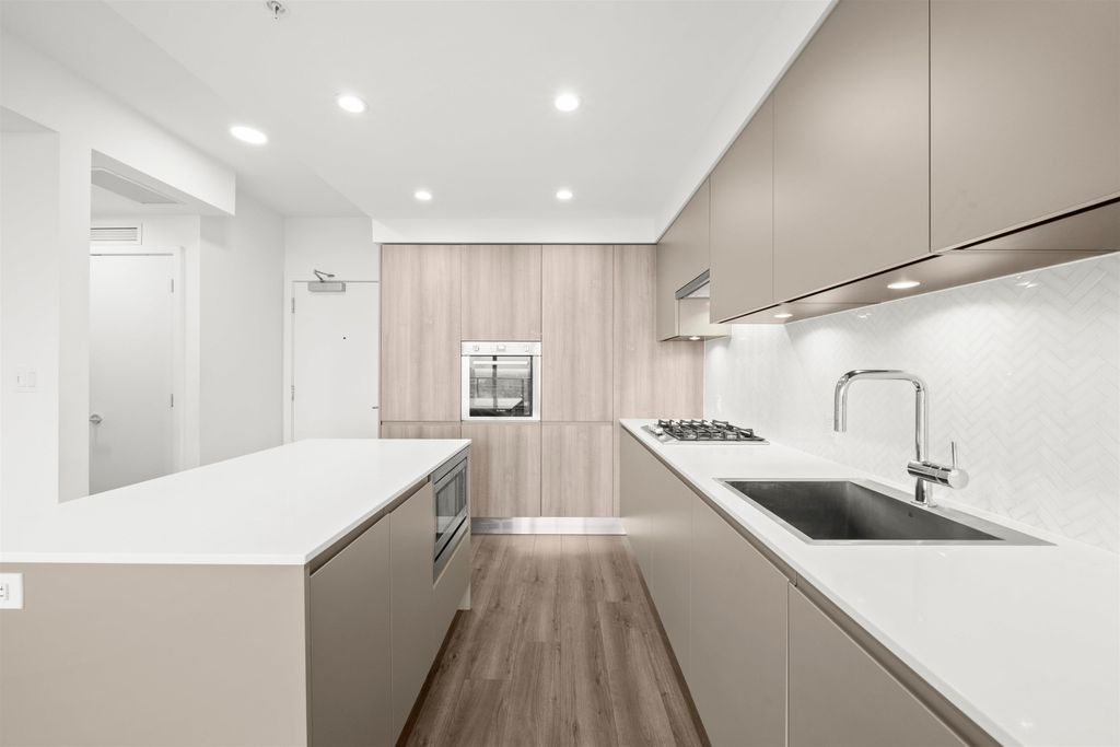 listing image 1100946873475750914