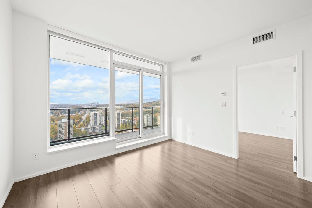 listing image 1105285335797207173