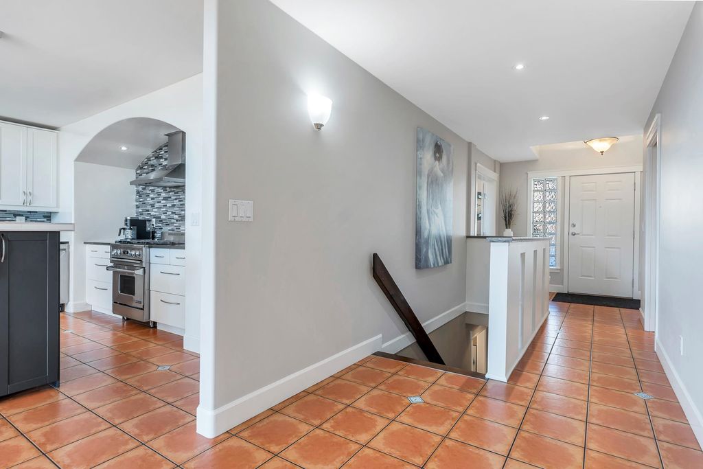 listing image 1100777052271648873