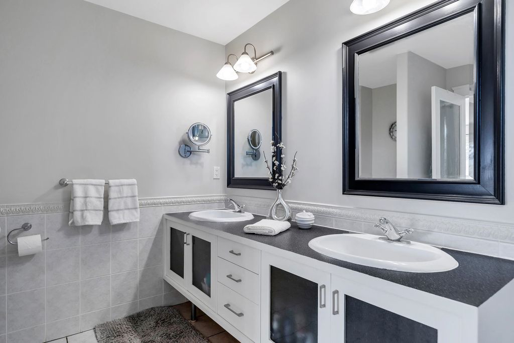 listing image 1108392970021642093