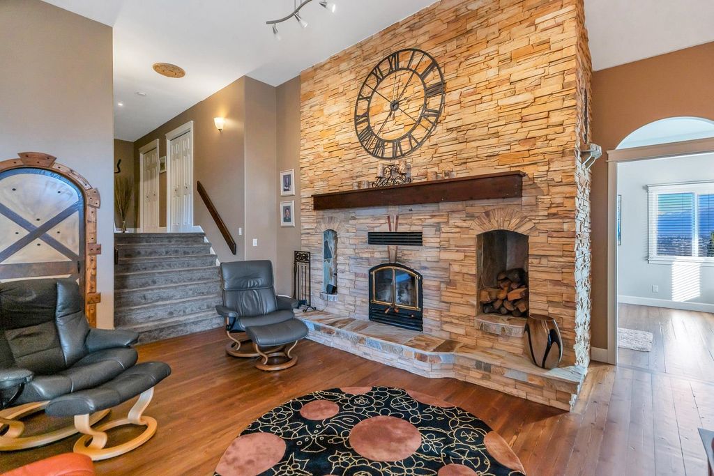 listing image 1107941235341000210