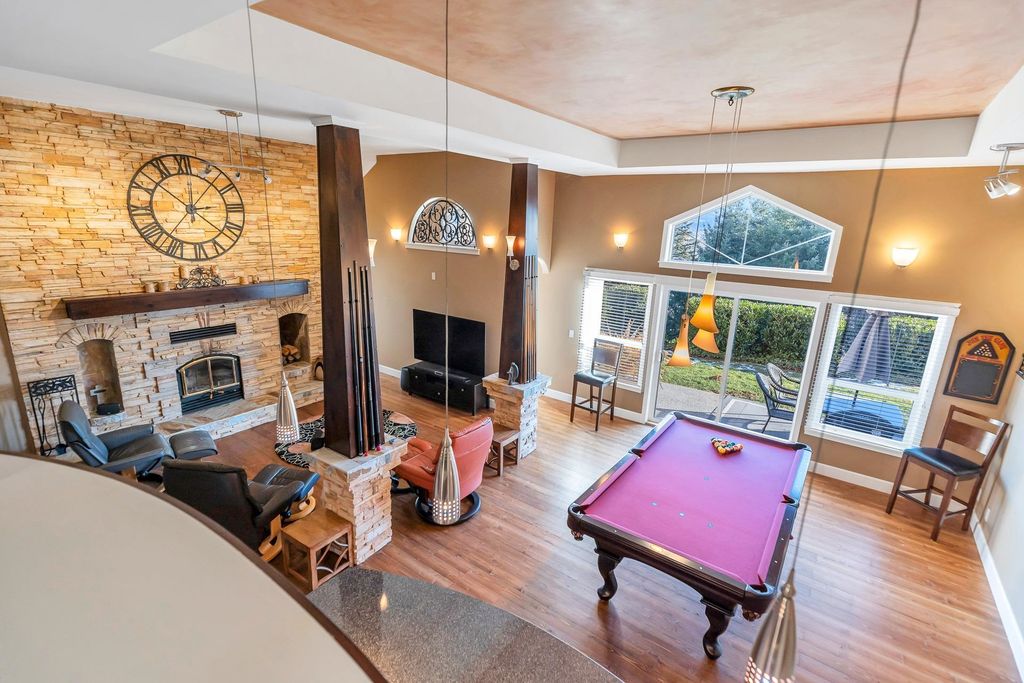 listing image 1103359938872358925