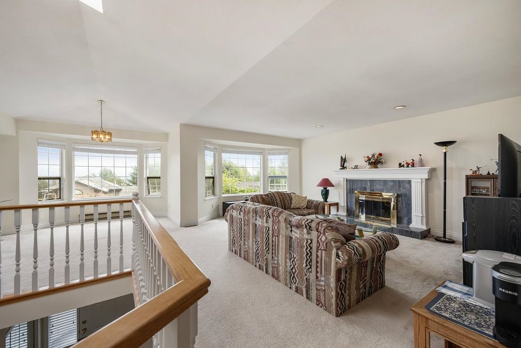 listing image 1105704230775874471