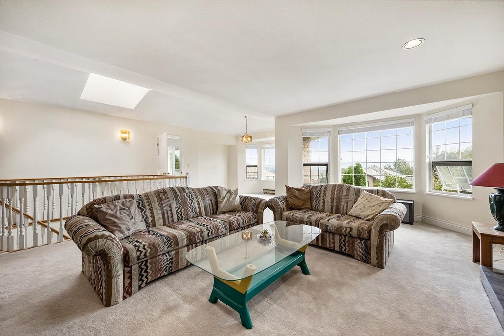 listing image 1108935959423764001