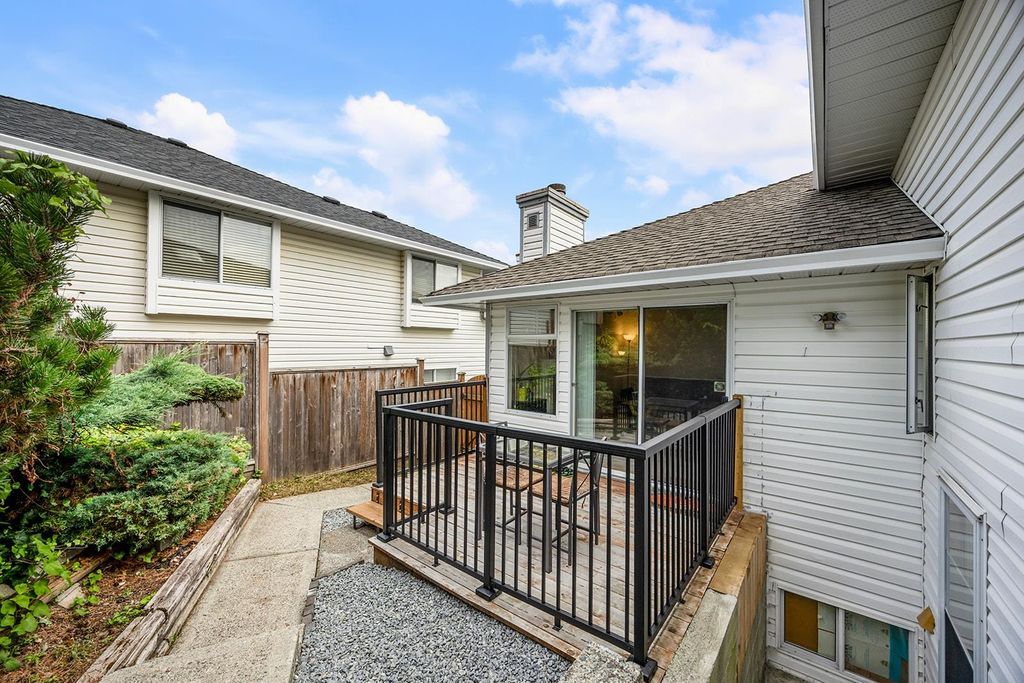 listing image 1101404171302743028