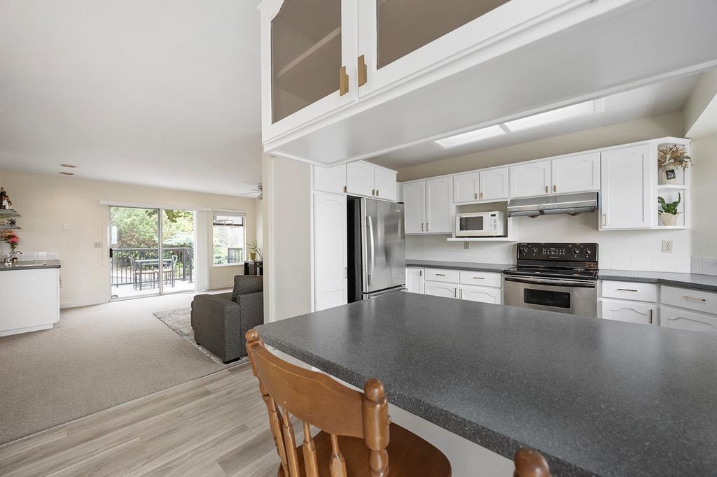 listing image 1107410875536969489