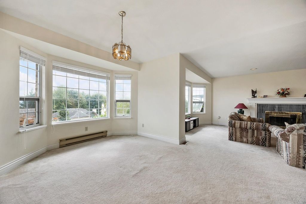 listing image 1108578541770638046