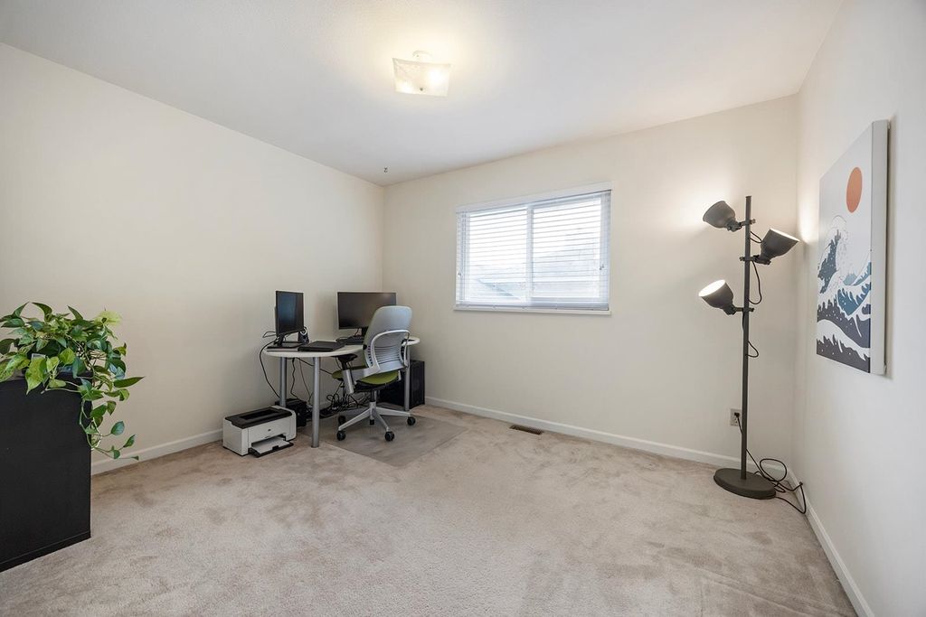 listing image 1108701882854478257