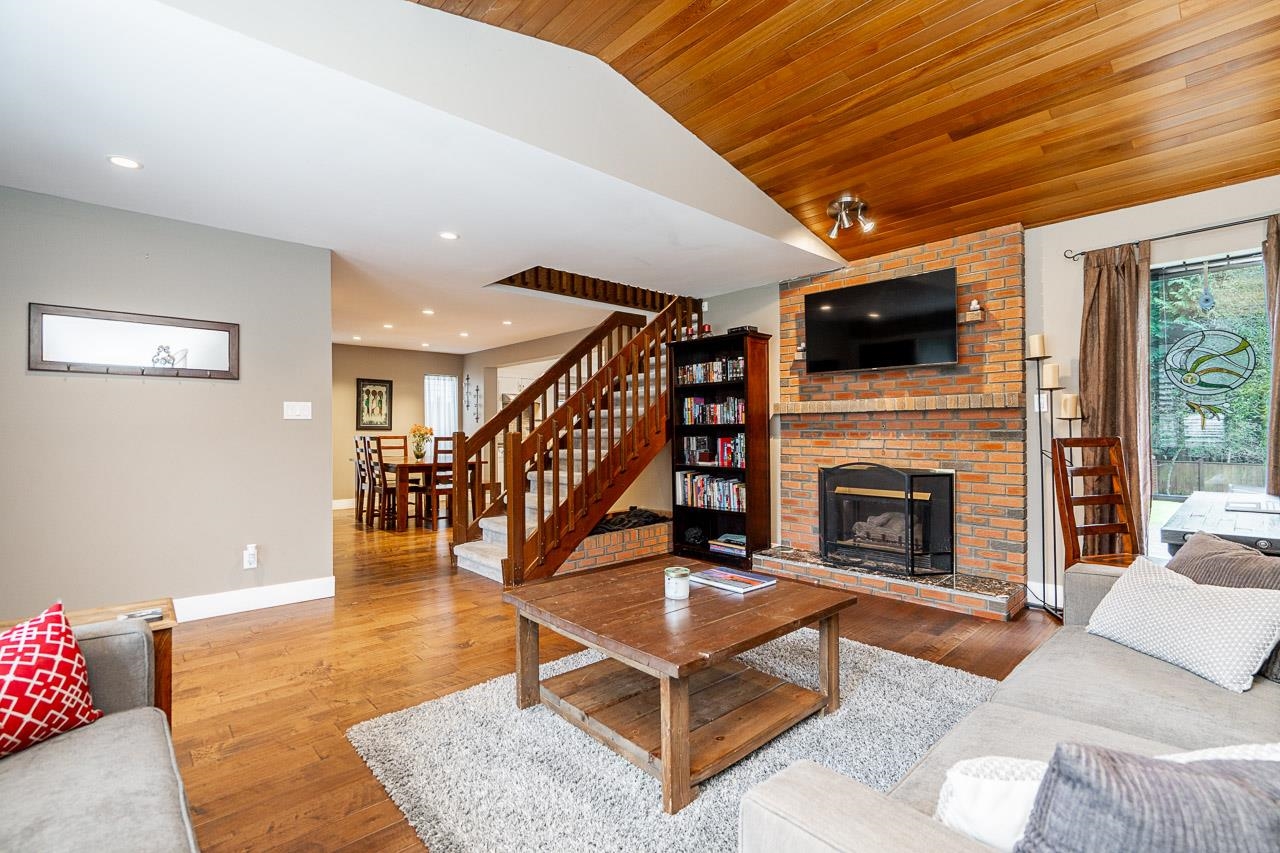 11826 Alderwood Crescent