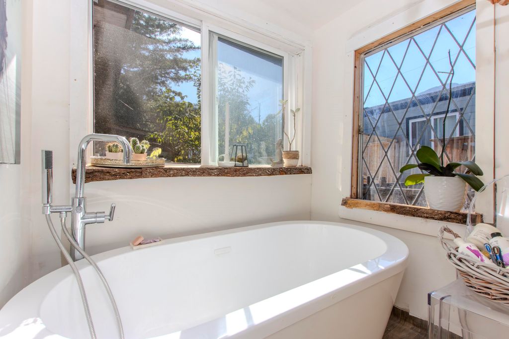 listing image 1107673086768913788