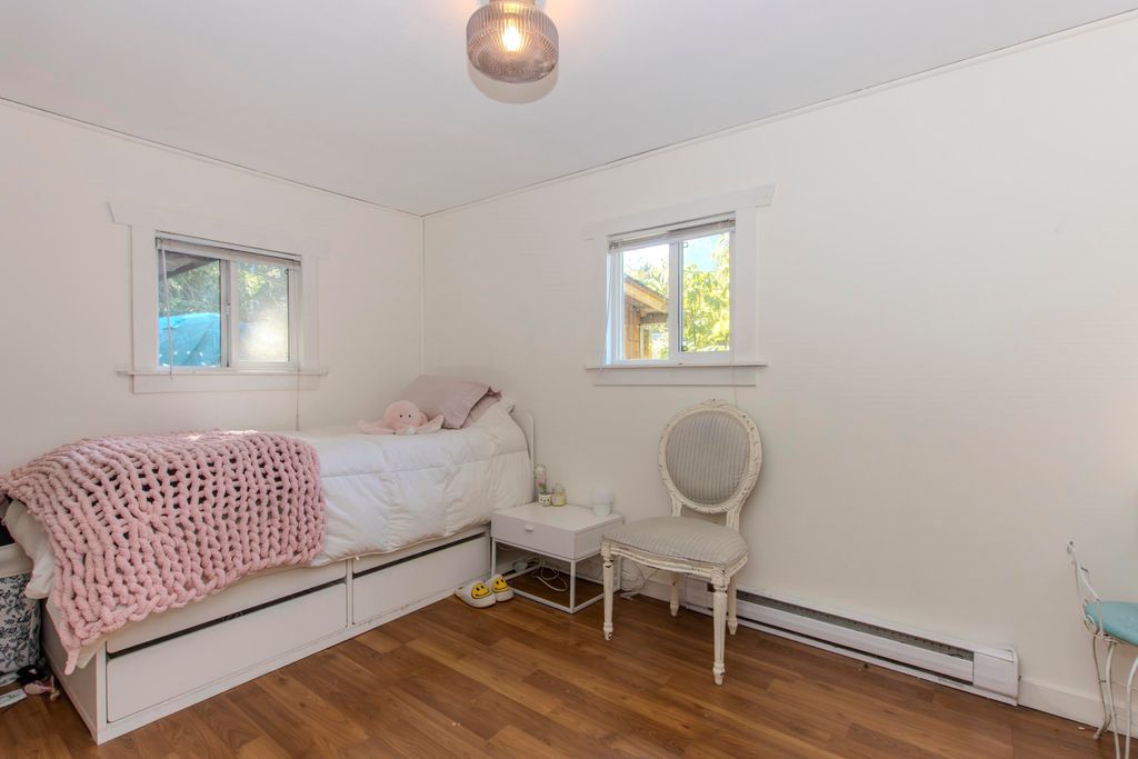 listing image 1104551415699982921