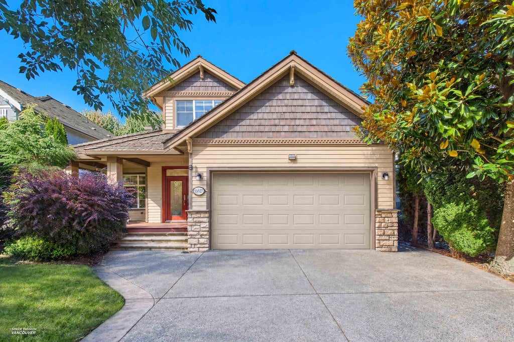 Photo of 15527 37a Avenue, Surrey, BC V3Z 0H6 (MLS # R3171504)