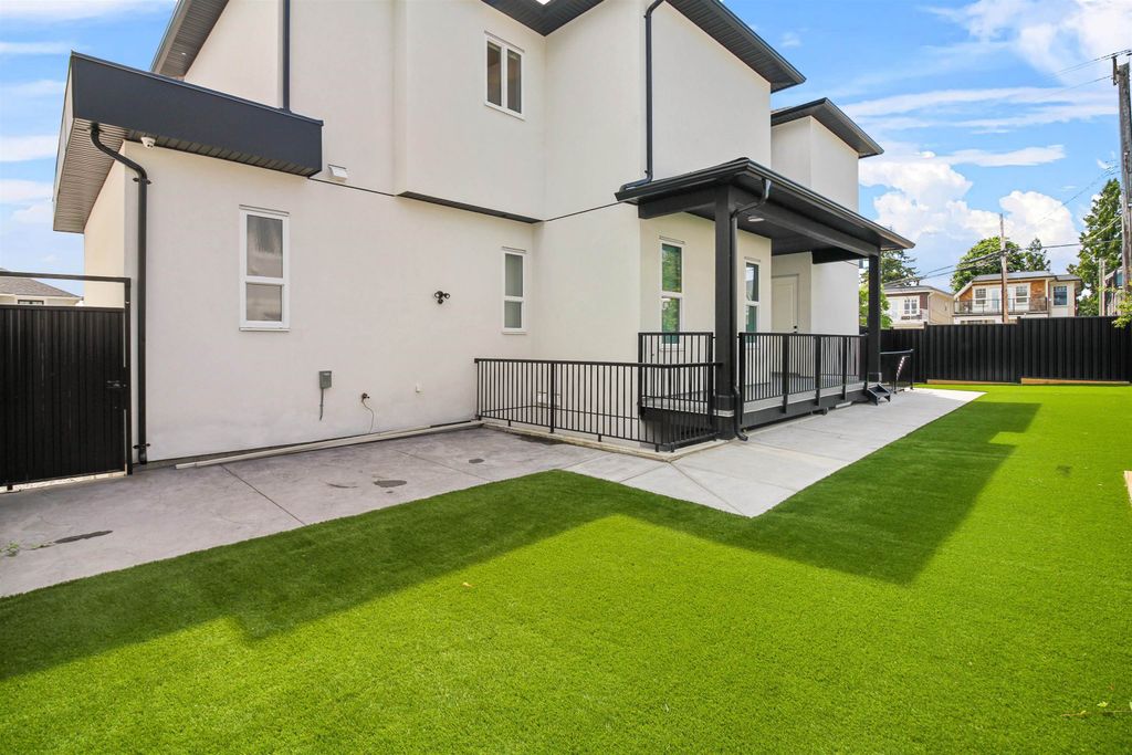 listing image 1105835873472322614