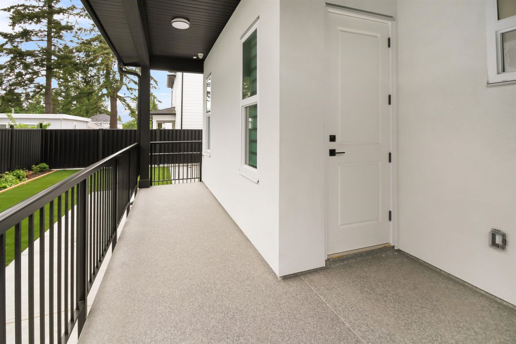 listing image 1104886288849212789
