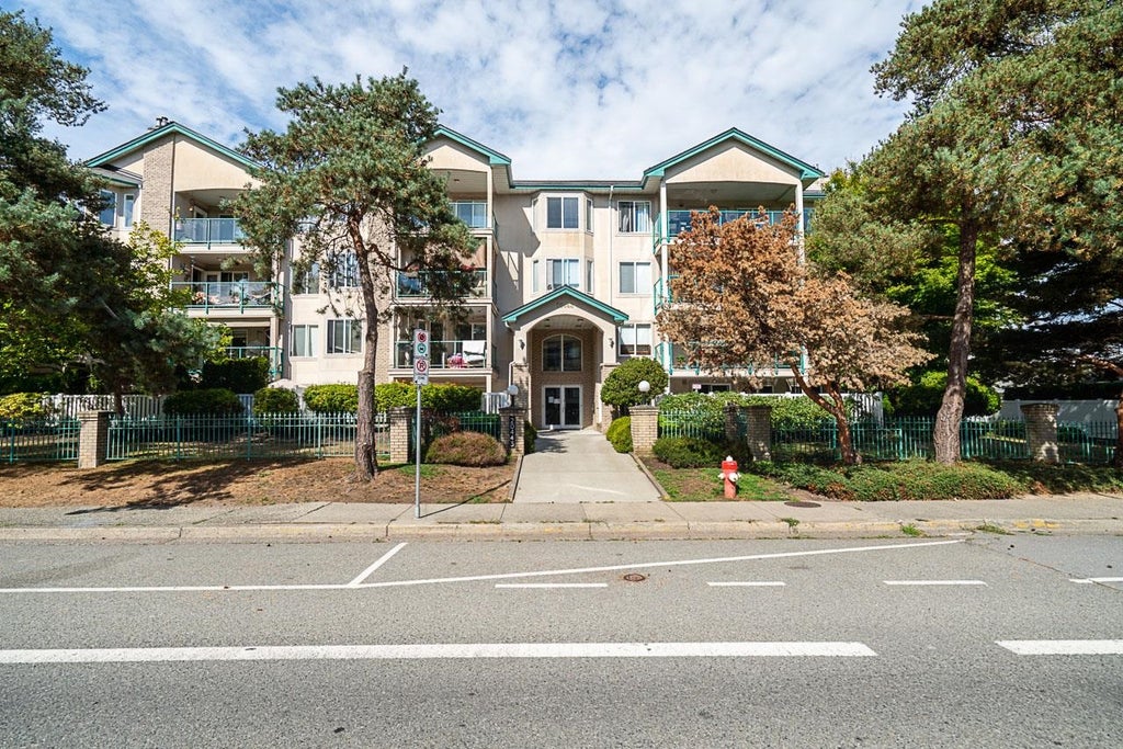 Photo of 20443 53 Avenue #209, Langley, BC V3A 7A6 (MLS # R3165372)