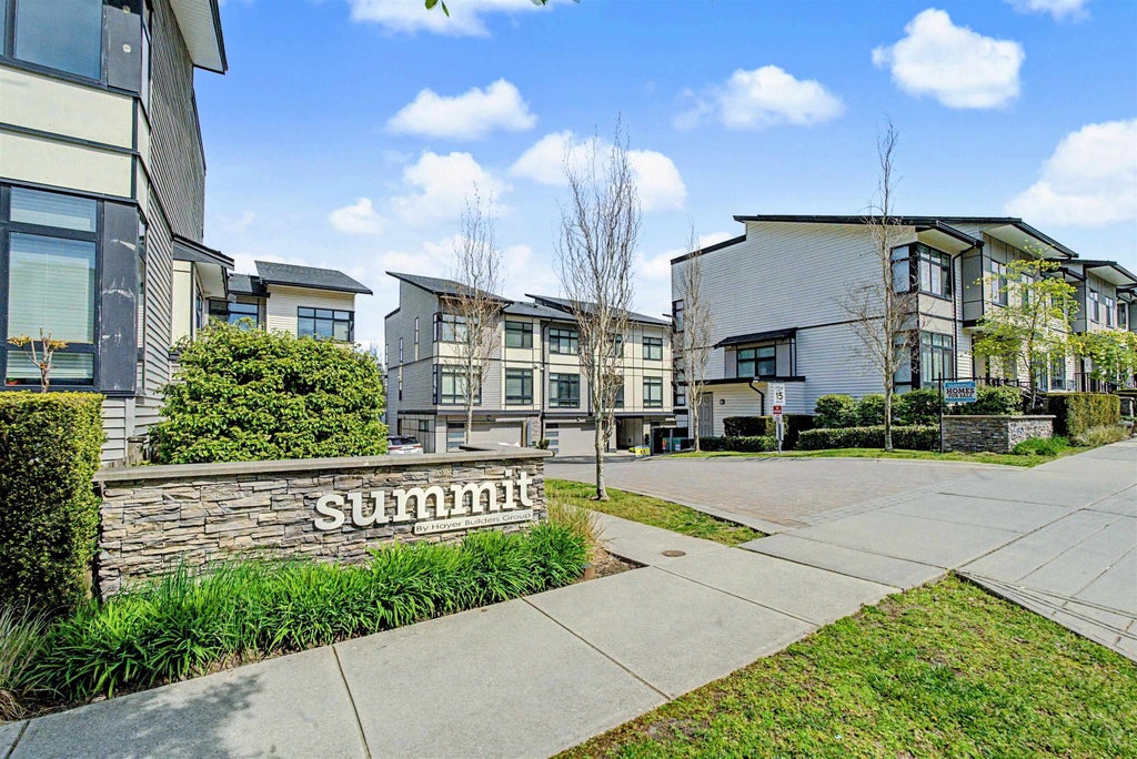 Photo of 14057 60a Avenue #43, Surrey, BC V3X 0J2 (MLS # R3172159)