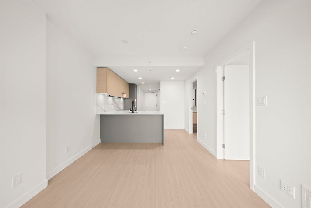 listing image 1107319543611084780