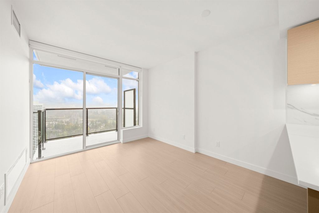 listing image 1107609930209427983