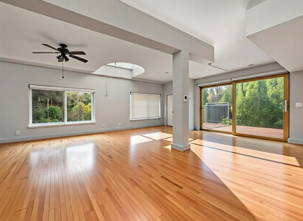 listing image 1101261153765480359