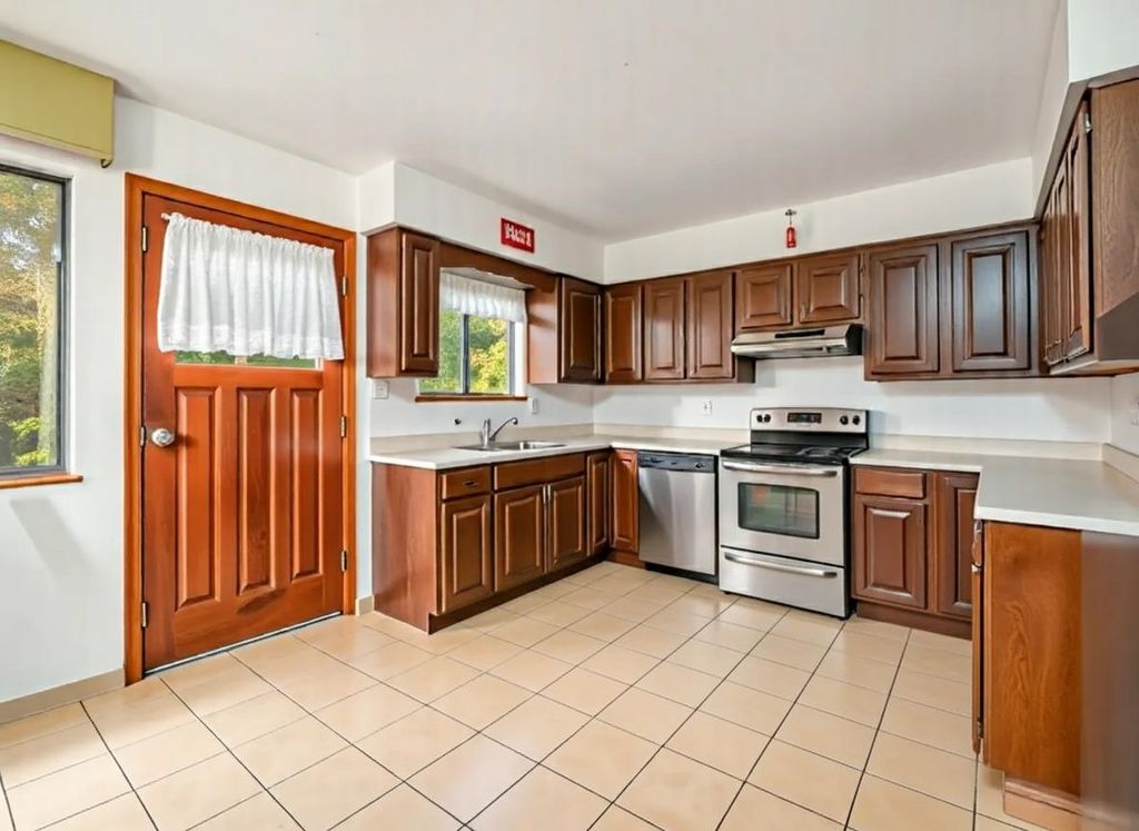 listing image 1109050687046112459