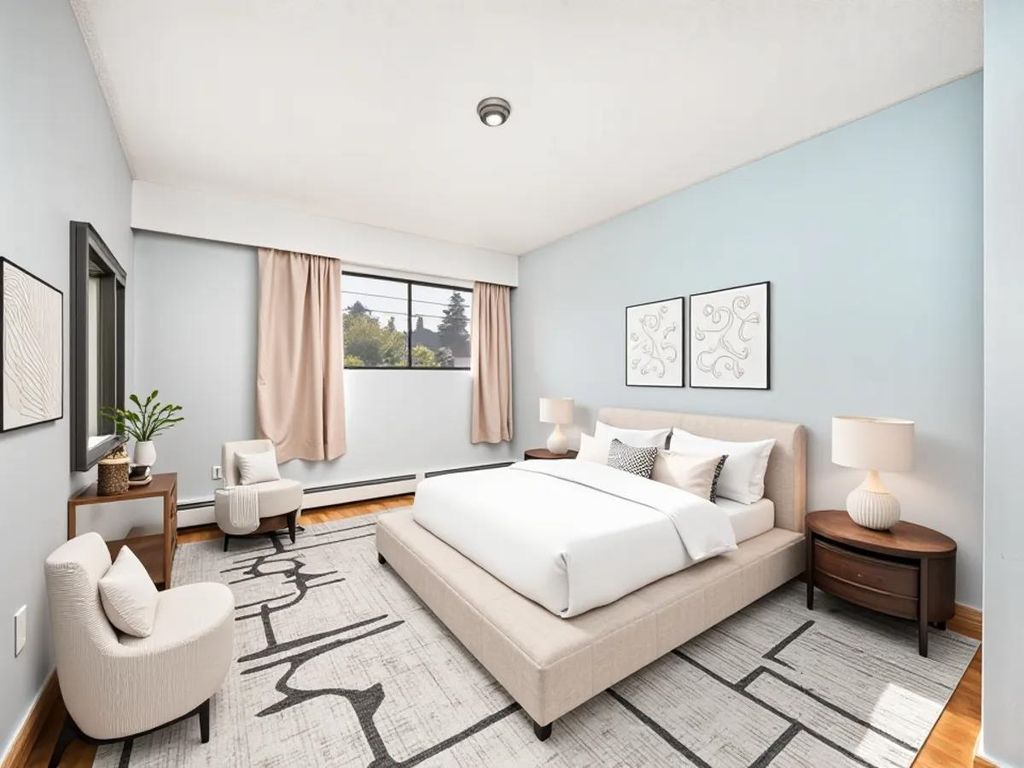 listing image 1108794224159080900