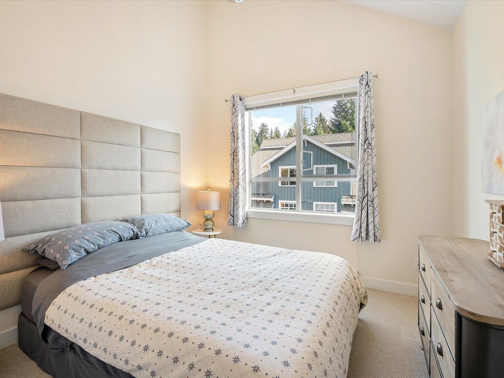 listing image 1103520546502743482