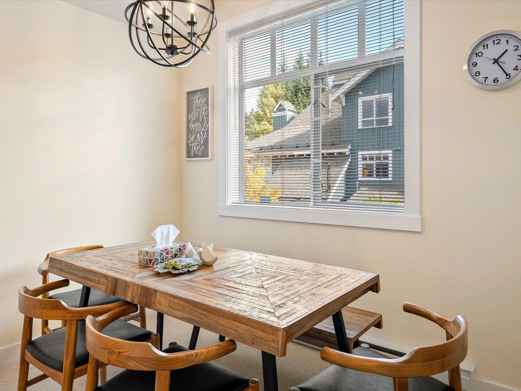 listing image 1103581098352985691