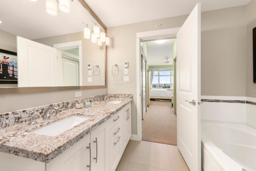 listing image 1104834330073575441