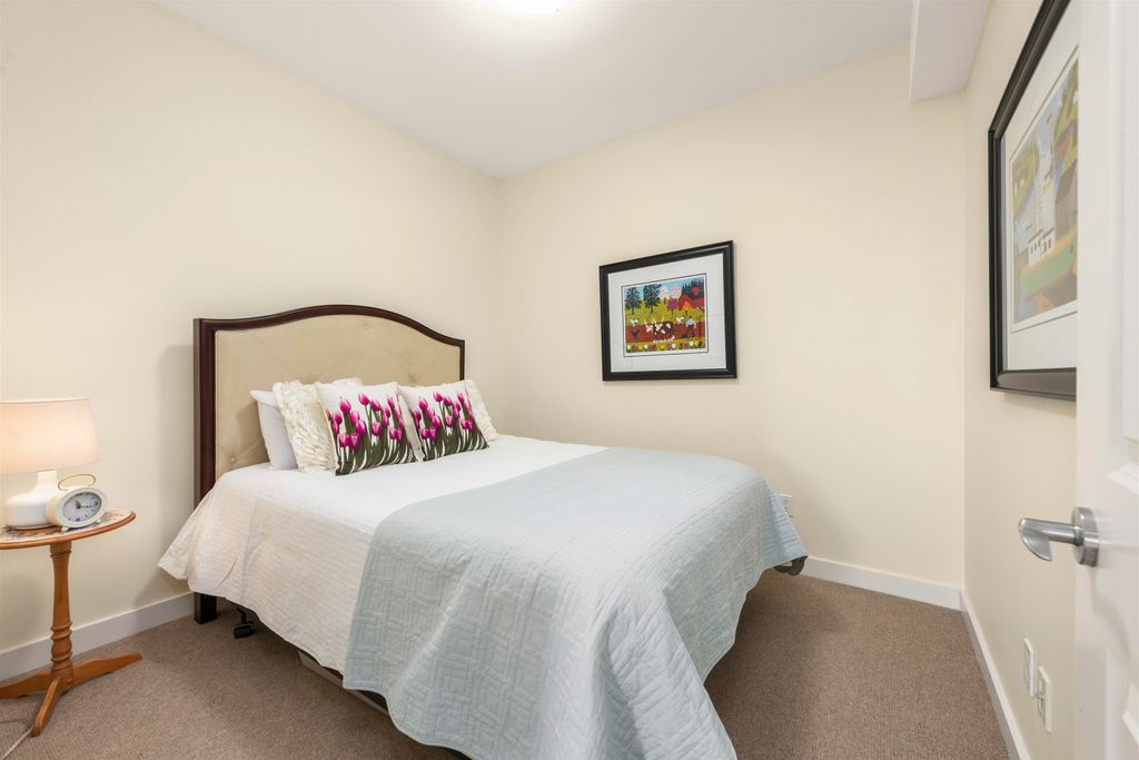 listing image 1103110258937292885