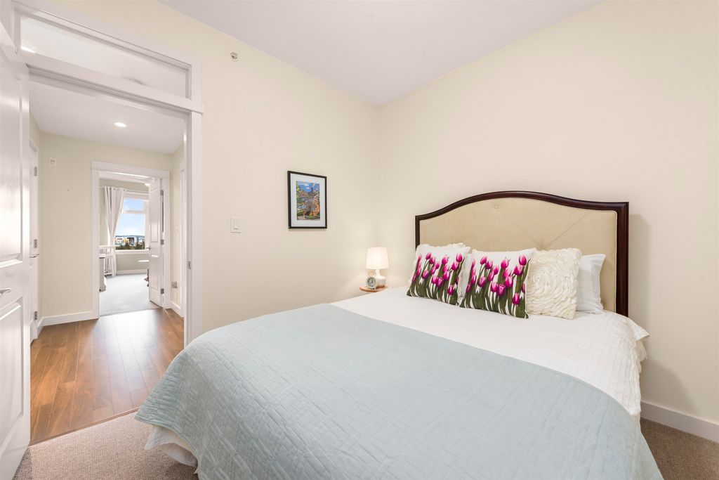 listing image 1105803541809868813