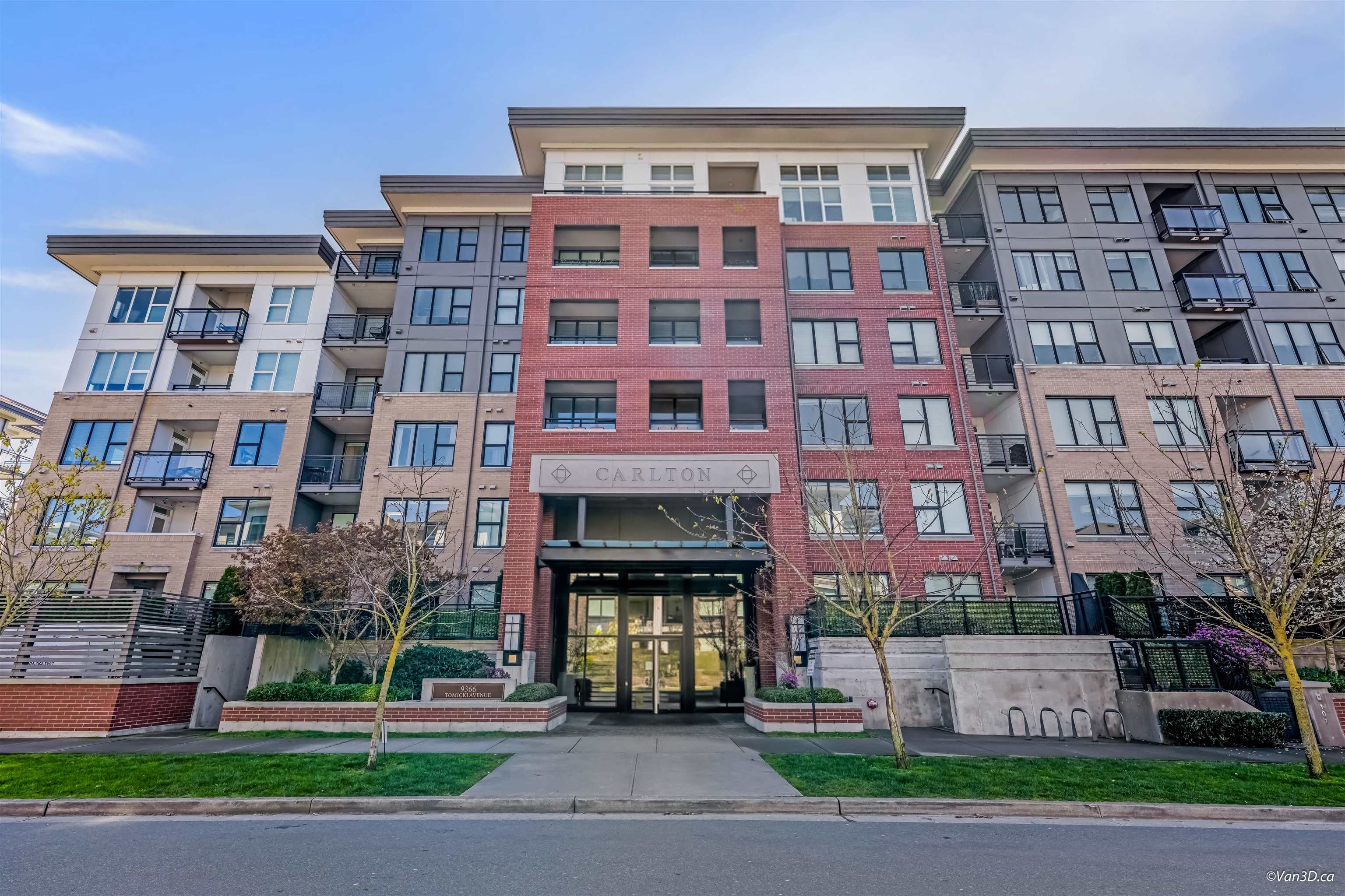 9366 Tomicki Avenue 121