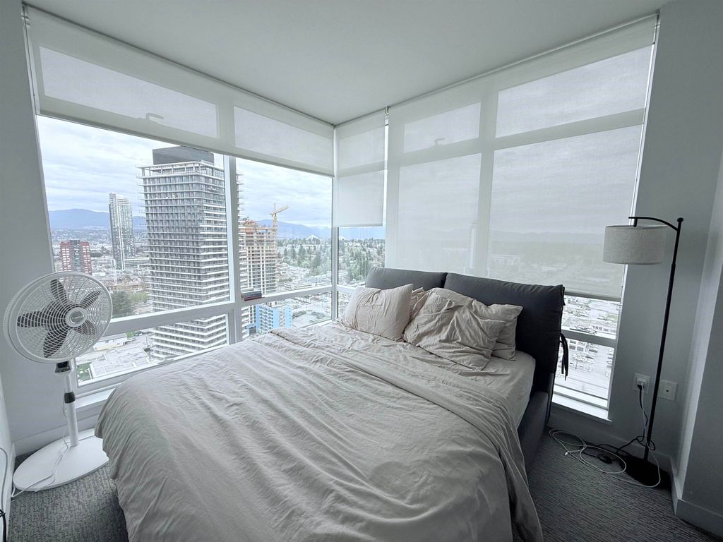 listing image 1104562619971741408