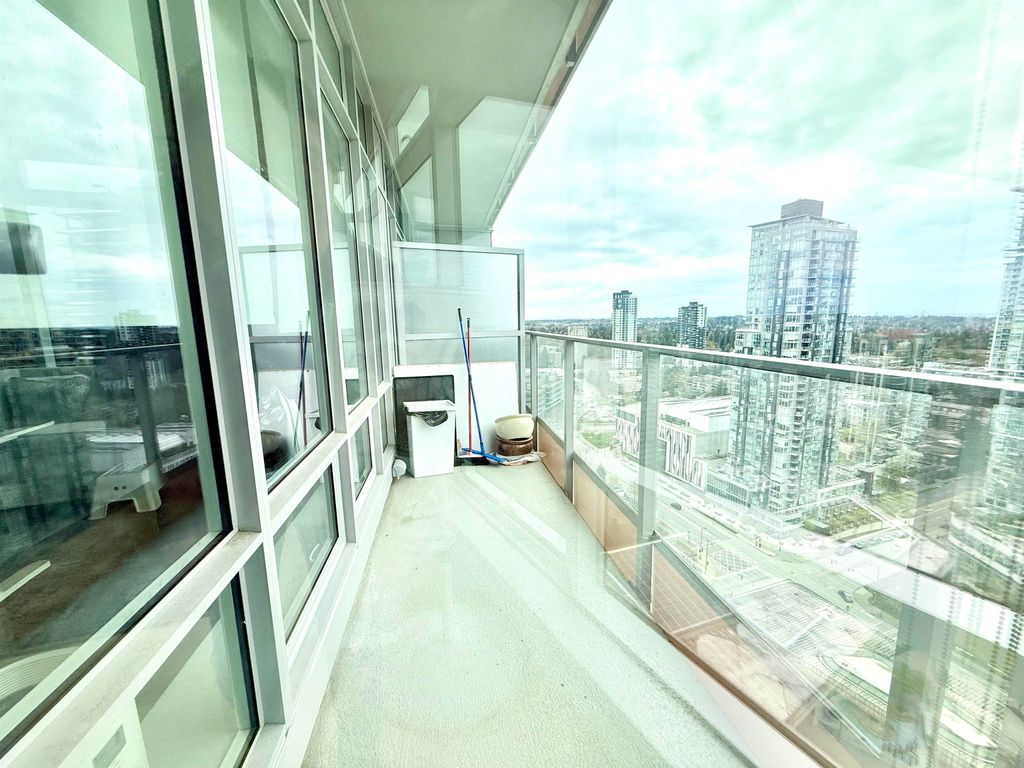 listing image 1102121367390646306