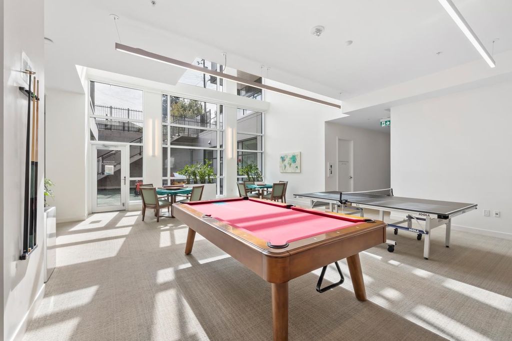 listing image 1100247763142432222