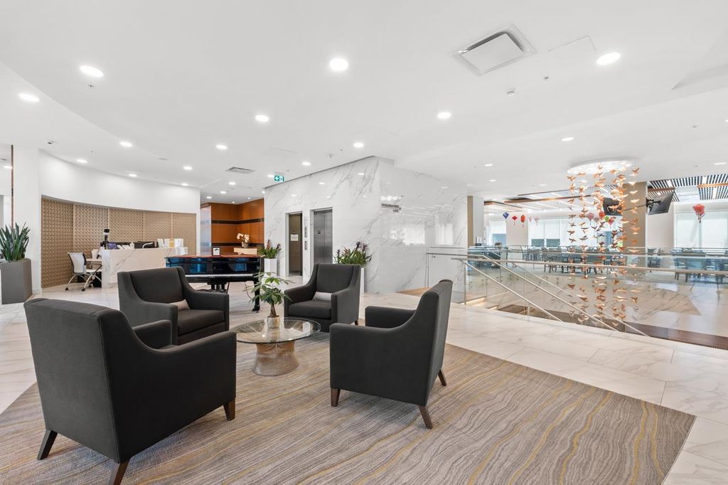 listing image 1102187462107767723