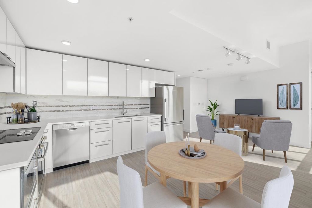 listing image 1100881187088215198