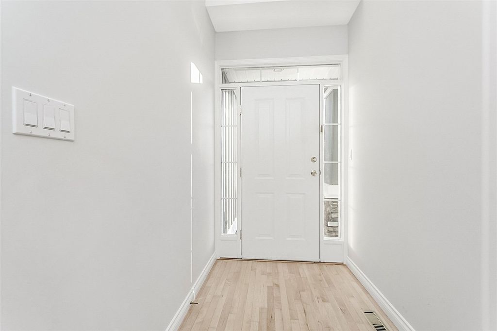 listing image 1108883213768531327