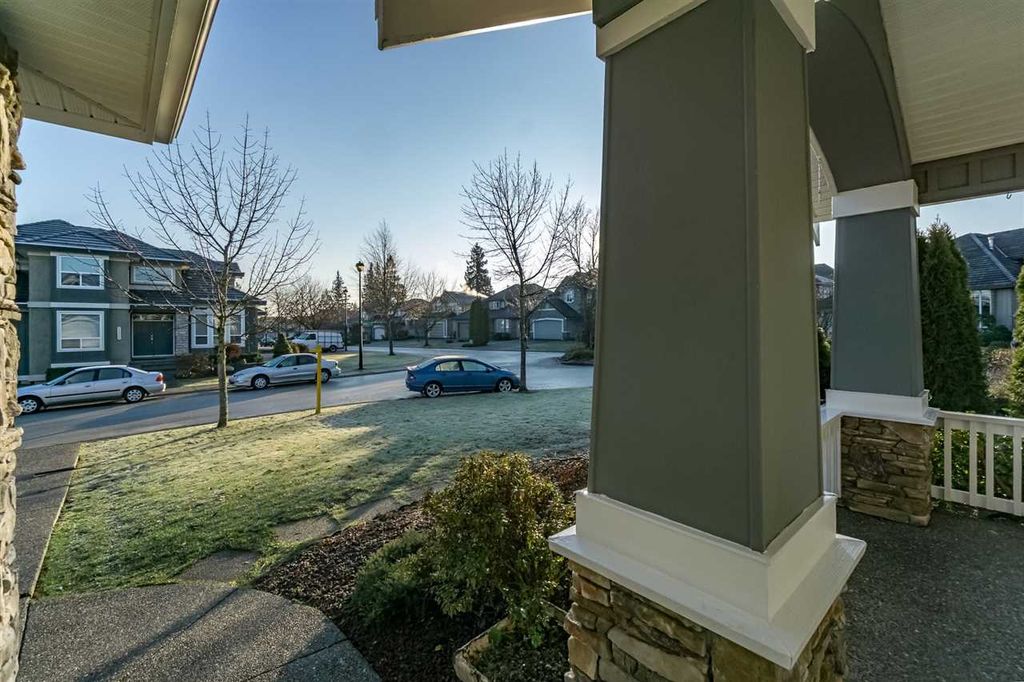 listing image 1103742659418150010