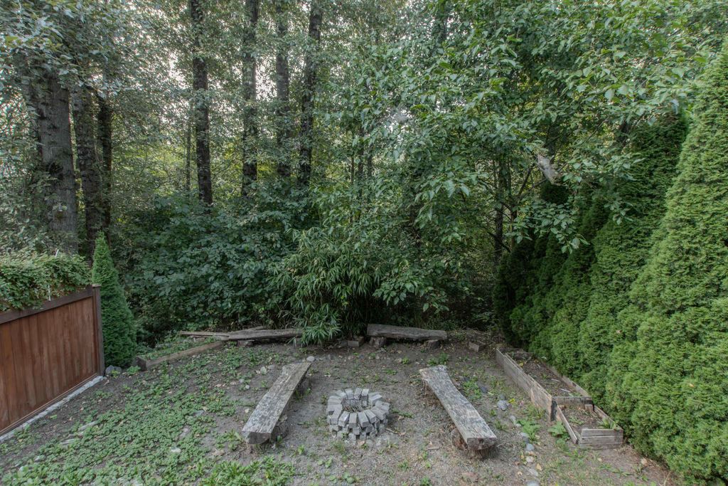 listing image 1102991537061807123