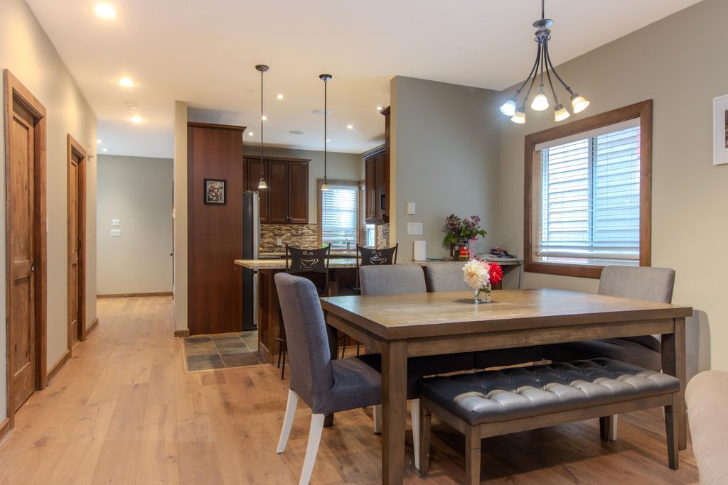 listing image 1103654716317264605