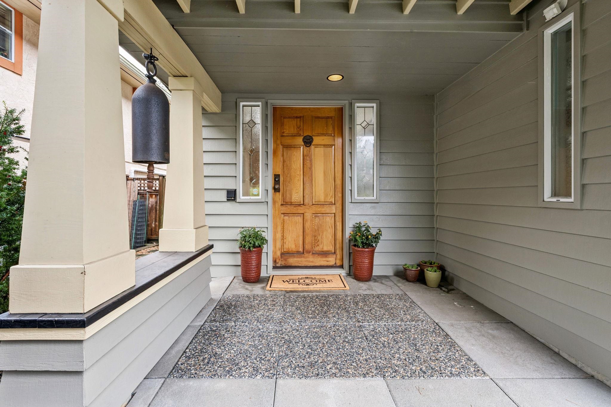 950 Roche Point Drive