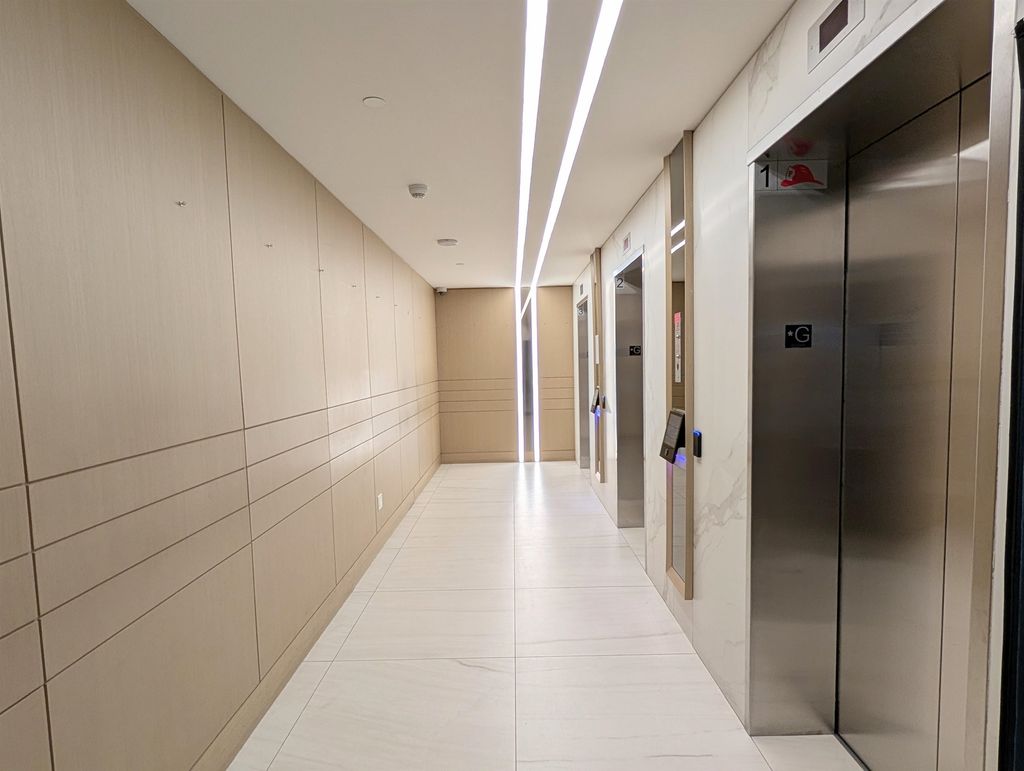 listing image 1100999355188639472