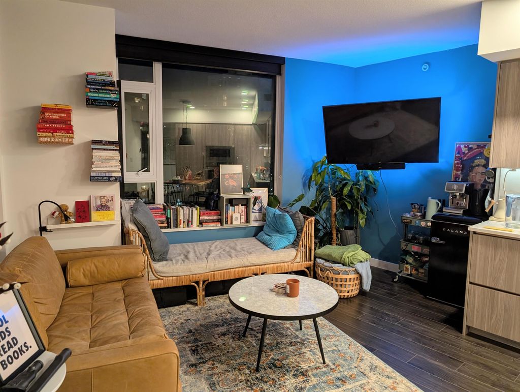 listing image 1104578359027147372